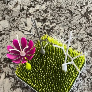 Boon Baby Grass, flower & Twigs